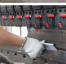 数控折弯成型工序