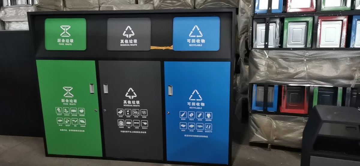 绿恩城市家具工厂车间,GB-20系列按项目定制仓位组合与标识配色